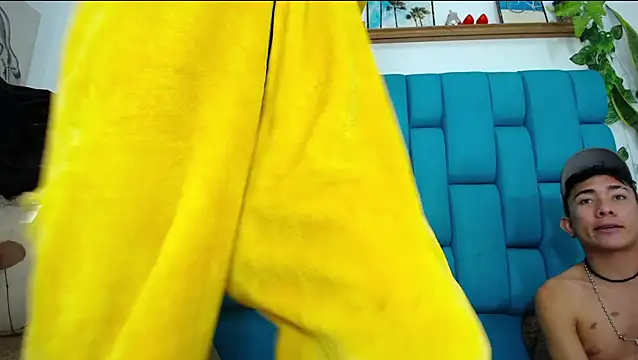 Hot_Boys_Latinos_X – Live XXX-chat