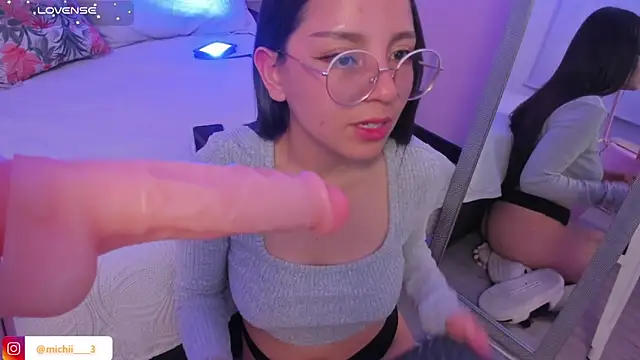 Kittyy_patitas_suaves' Live XXX Chat