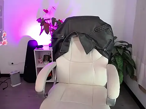 Chatroom XXX en direct de ItsNyla