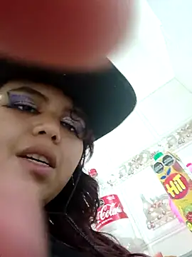 SabinaMerchetti's Live XXX Chat