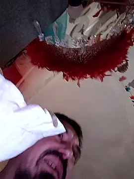 ClonicKaaba – Live XXX-chat