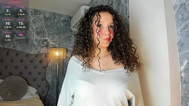 دردشة LucyLovelyy الجنسية المباشرة