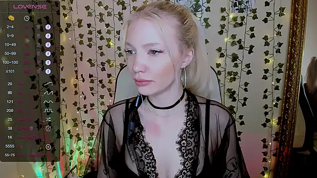 AnyaTaylor_: απευθείας συνομιλία ΧΧΧ