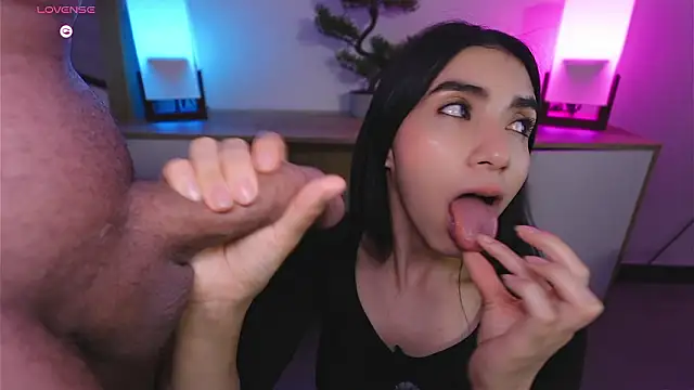 Samantha_night__ élő XXX-chatje