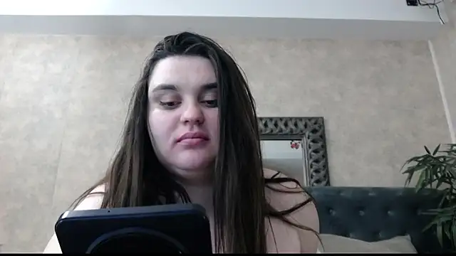 SaraElise 即時 XXX 聊天