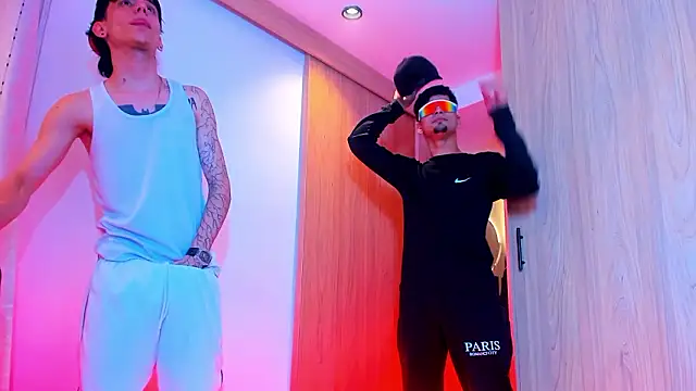 TheBatMansion live XXX chat