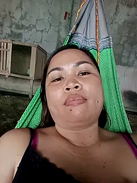 XXLorie_02 élő XXX-chatje