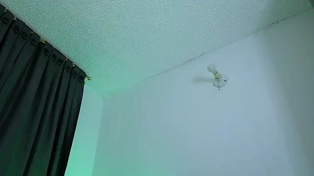 Czat XXX na żywo – sexyladyy_