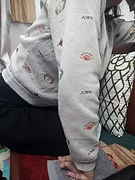 Haralushiaaa Show in webcam