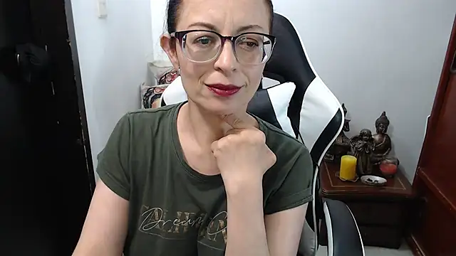 Chat XXX en directo de AnasstaciaEvans