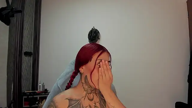 selene_red_ Adlı Modelin Canlı XXX Sohbeti