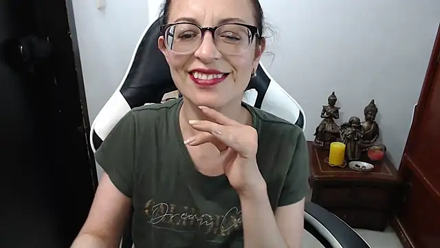 Онлайн чат XXX AnasstaciaEvans