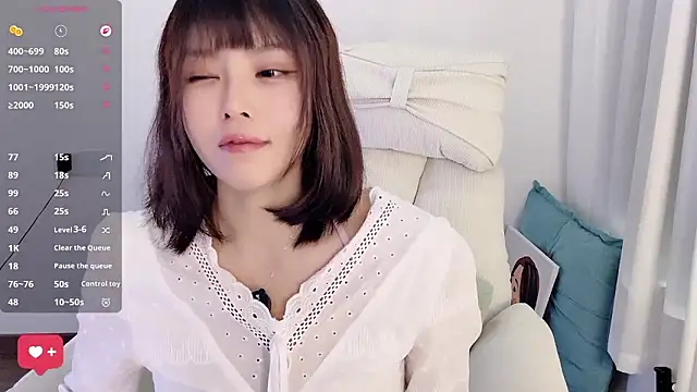 peachy_kiss live XXX chat