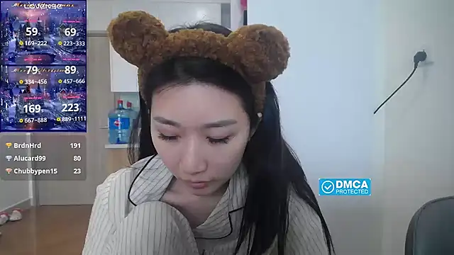 Asiagirll 即時 XXX 聊天