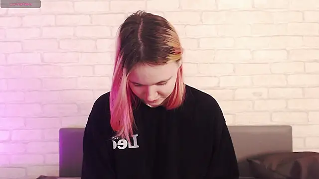 Ericha_Stone Live XXX-chat