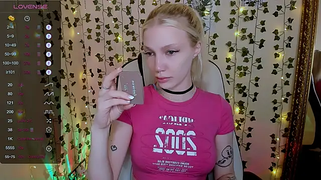 Chat +18 de AnyaTaylor_ ao vivo