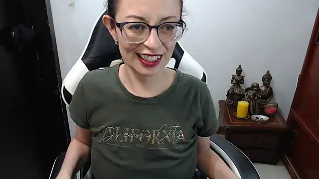 AnasstaciaEvans Chat XXX in diretta