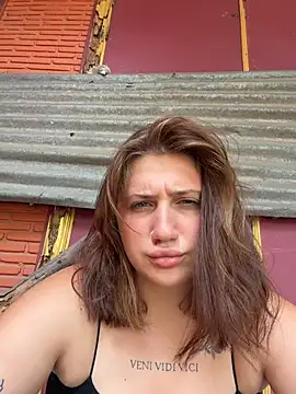 Онлайн чат XXX JessiMur