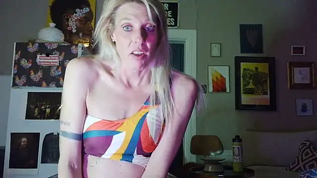 Pokazy przed kamerką – Glamazing