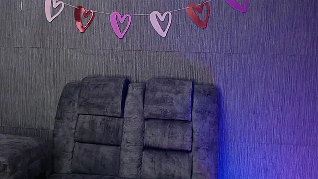 Chatroom XXX en direct de Thalia_anderson