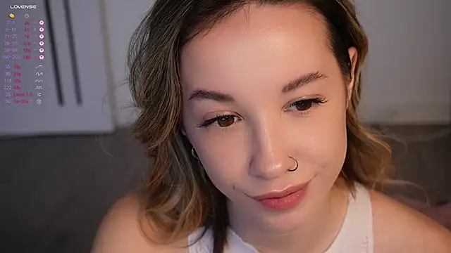 Chatroom XXX en direct de EmelyBenz