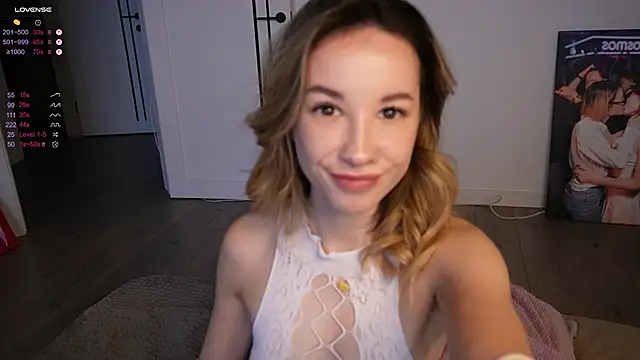 Živý XXX chat EmelyBenz