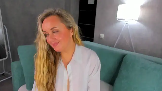 Chat XXX en directo de Sky_Kuper