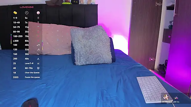 santinaughty 在線直播表演