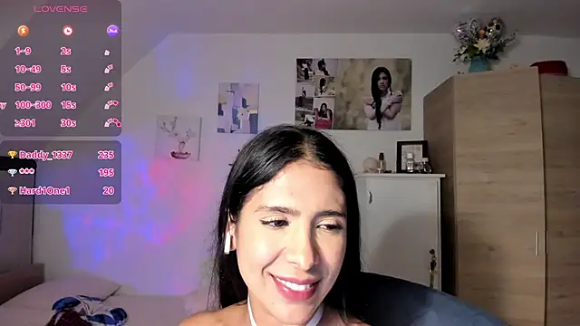 Veronikolsen- Adlı Modelin Web Kamerası Şovu