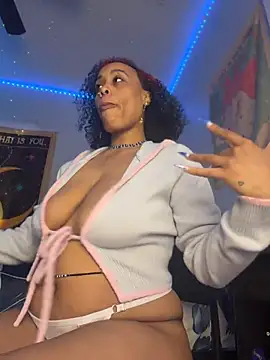 loveluna8 élő XXX-chatje