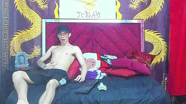 Pride_couple Chat XXX live