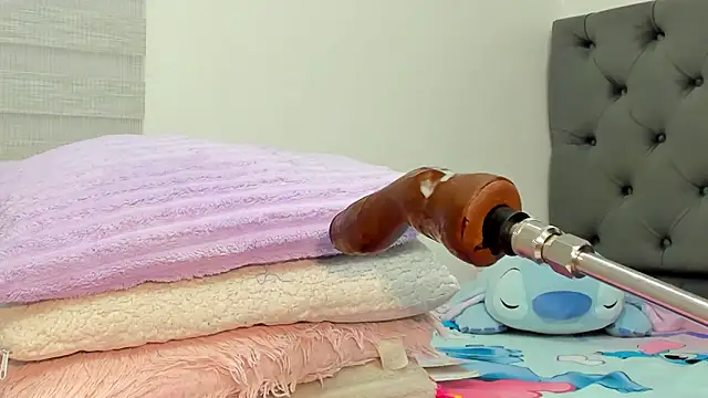 Chatroom XXX en direct de Elizabeth_18_