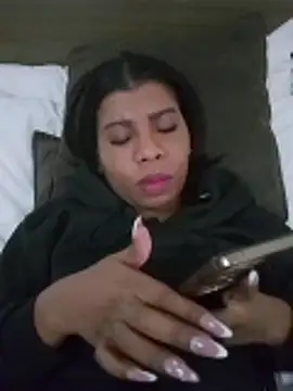 ivonjoness élő XXX-chatje