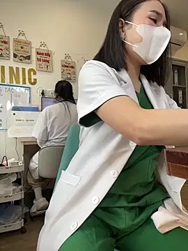 Chatroom XXX en direct de Clinic_Sexy