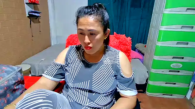 XXX chat uživo modela Ugly-Filipina