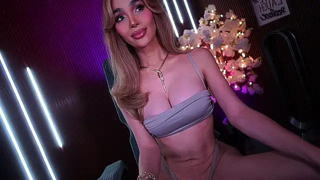 Webkamerová show xxforyoureyesonlyxx