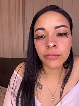 cristal__violetaa 现场XXX聊天