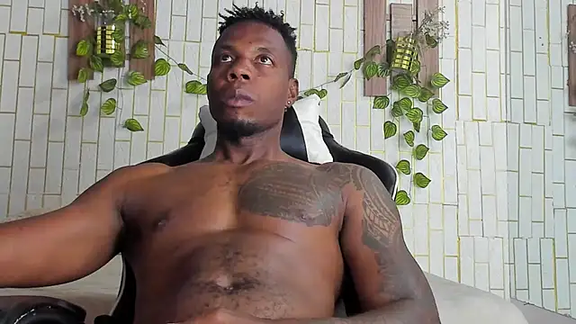 jacksson_lawrence Adlı Modelin Canlı XXX Sohbeti