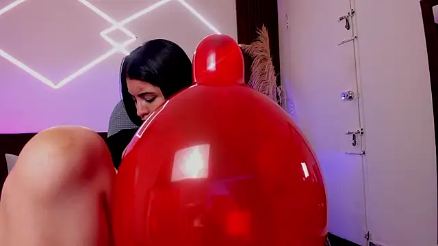 lunaalynch Adlı Modelin Canlı XXX Sohbeti