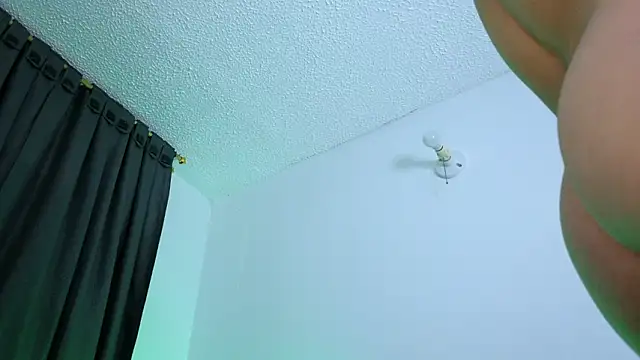 sexyladyy_ Adlı Modelin Canlı XXX Sohbeti