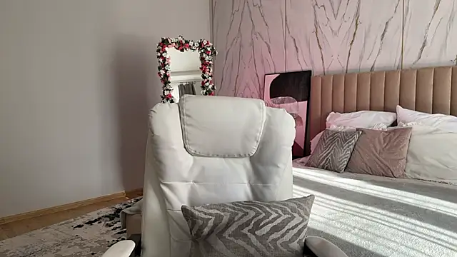 _Vikky_Moon_ Live XXX-chat