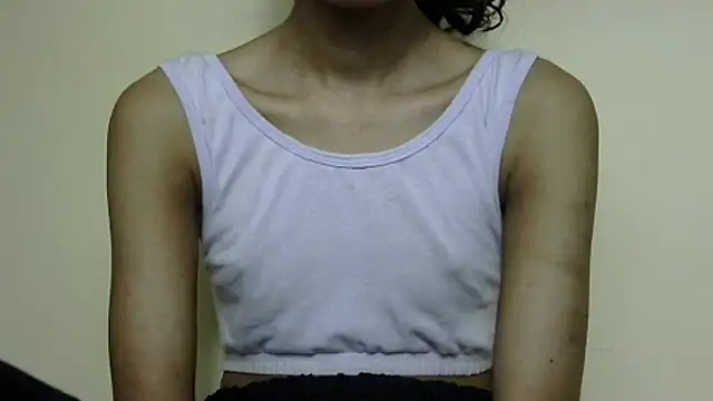 Anu_tiny: онлайн-секс-чат