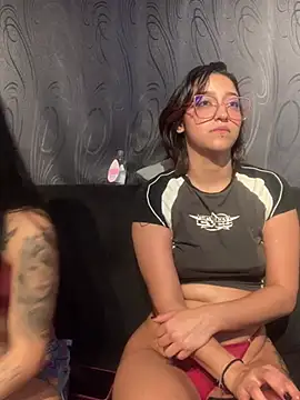 Chat XXX ao vivo de LilithMonette