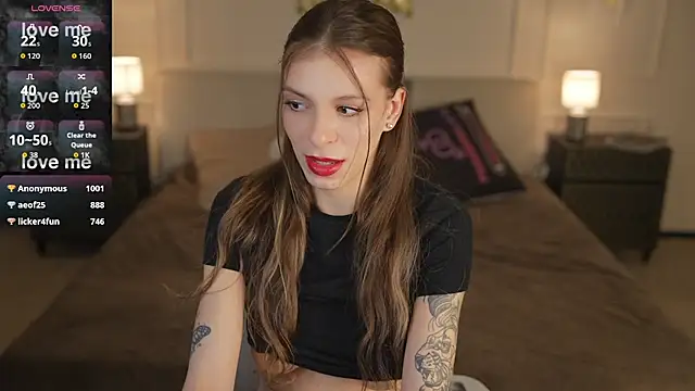 Chat +18 de Suzan_Mayer ao vivo