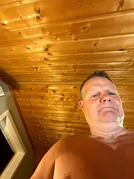 The_Oldbull live XXX chat