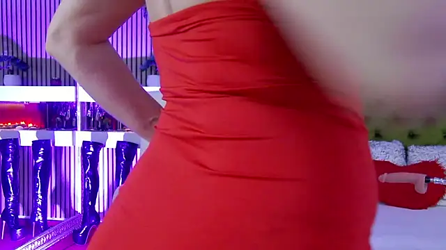 LadyTouch's Live XXX Chat