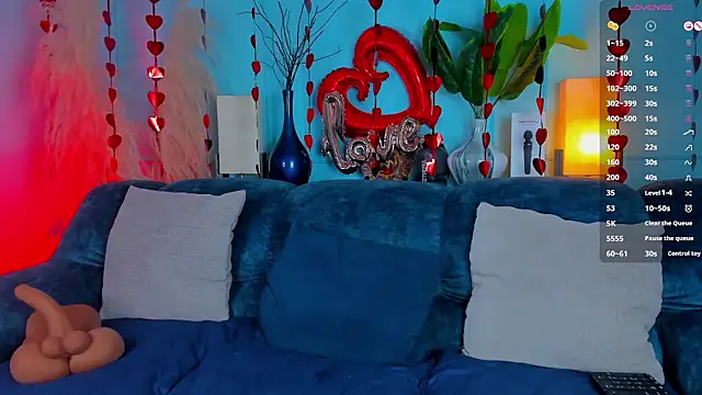 Leo_Savage_: διαδικτυακό σόου στην κάμερα