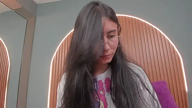 NayeCloud Live XXX-chat