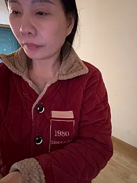 xiiuuff18 élő XXX-chatje