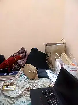 Pokazy przed kamerką – meenu_bhabhi547